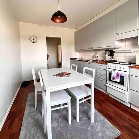 A Stylish, Newly Decorated Home! Huoneisto *