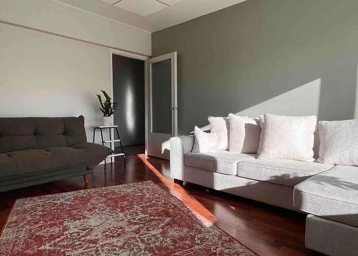 A Stylish, Newly Decorated Home! Huoneisto *